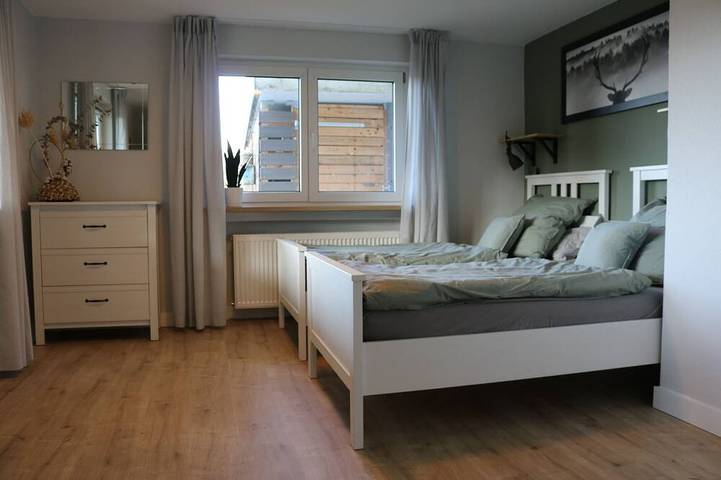 Apartamento inteiro, Dusamos vacation apartment with mountain view & terrace in Bühl-Bühlertal (Baden-Württemberg), Buhlertal