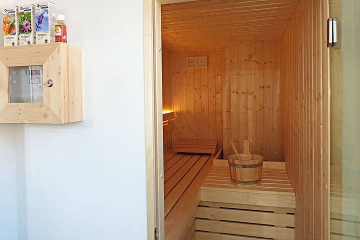 Ferienhaus für 6 Personen, mit Terrasse und Garten sowie Sauna in Heiligenhafen - 3