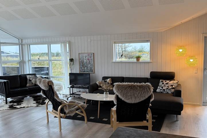 Ferienhaus für 6 Personen, mit Whirlpool und Terrasse sowie Sauna in Klitmøller - 2