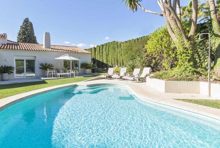 Villa für 8 Personen, mit Garten und Pool in Marbella Zentrum