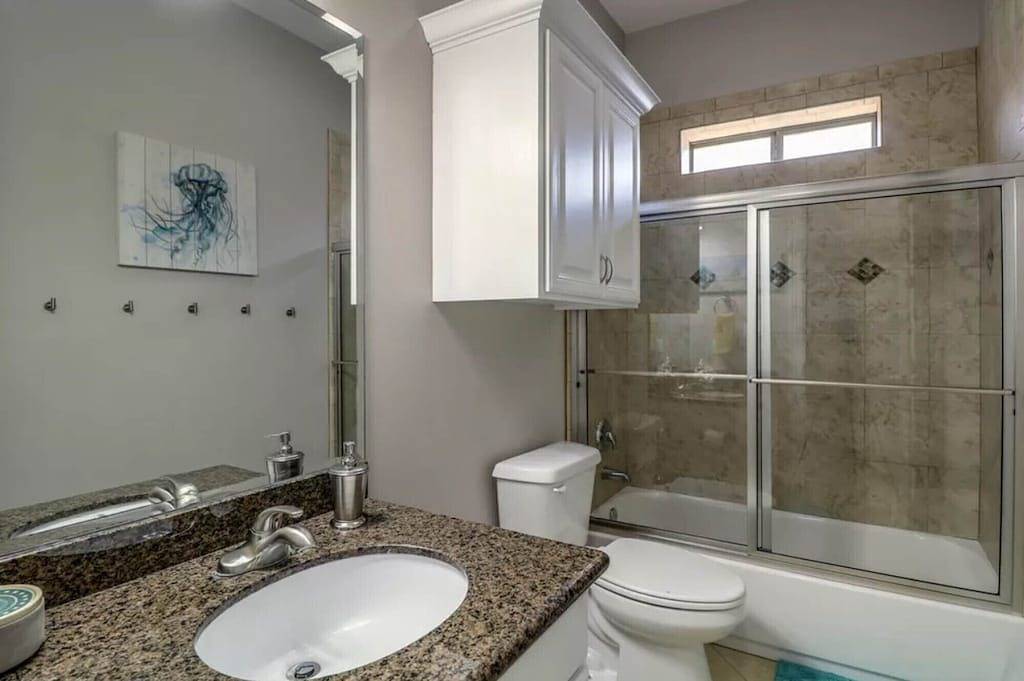 Ganze Wohnung, Komplett renoviertes Haus am Strand 7 Nächte mit 6 bezahlt in South Padre Island, Laguna Madre