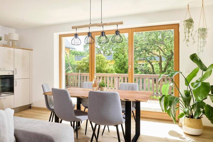Ferienwohnung für 5 Personen, mit Balkon und Terrasse sowie Garten und Pool in Dippoldiswalde