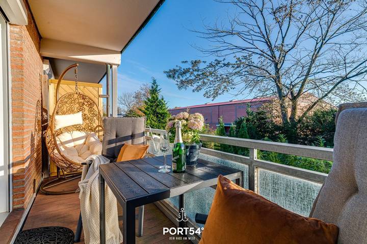 Ganze Wohnung, Deck 6 - für 3 Personen, 1. Og, Balkon, zentrale Lage, ideal für Fahrradausflüge in Büsum, Kreis Dithmarschen