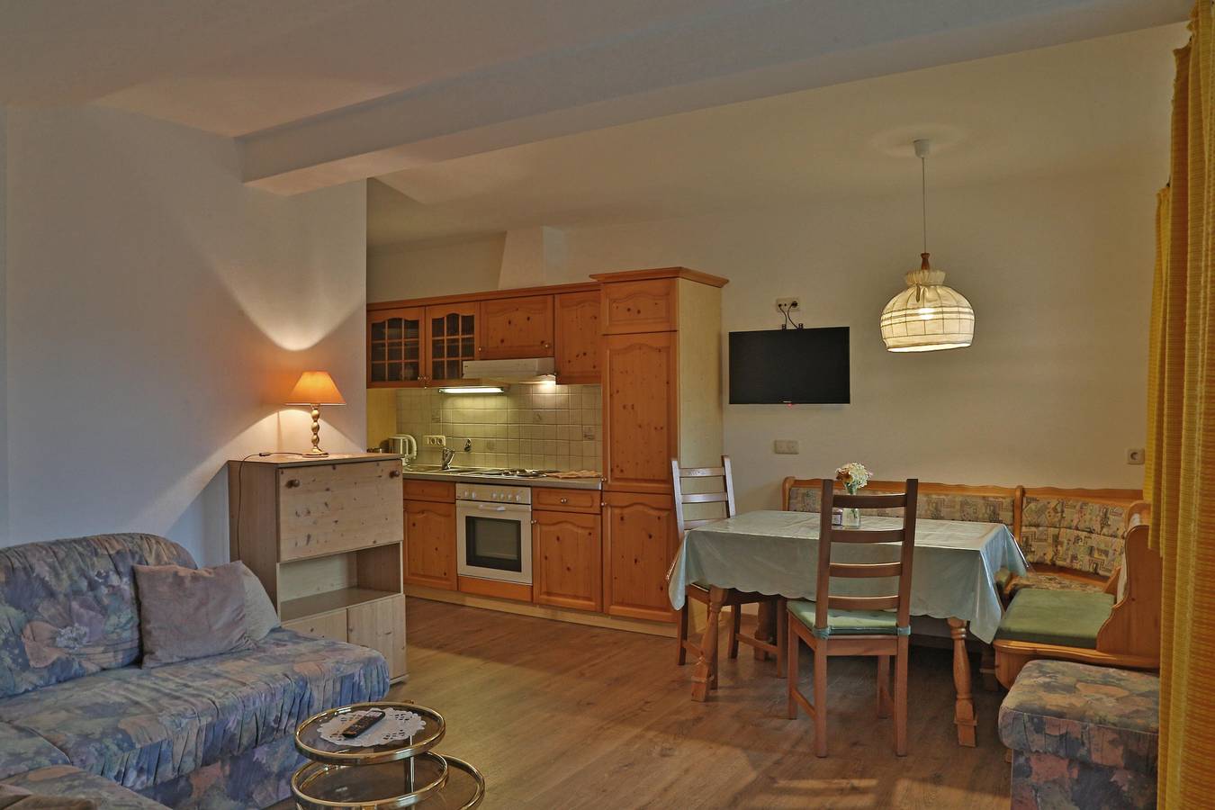 Ganze Ferienwohnung, App. "Staffenberg" - 2 Schlafräume, Tv in Kössen, Kaiserwinkl