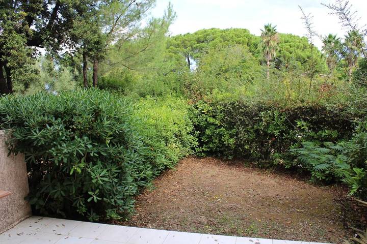 Gîte pour 3 personnes, avec terrasse et piscine dans Plage de la Roya - 2