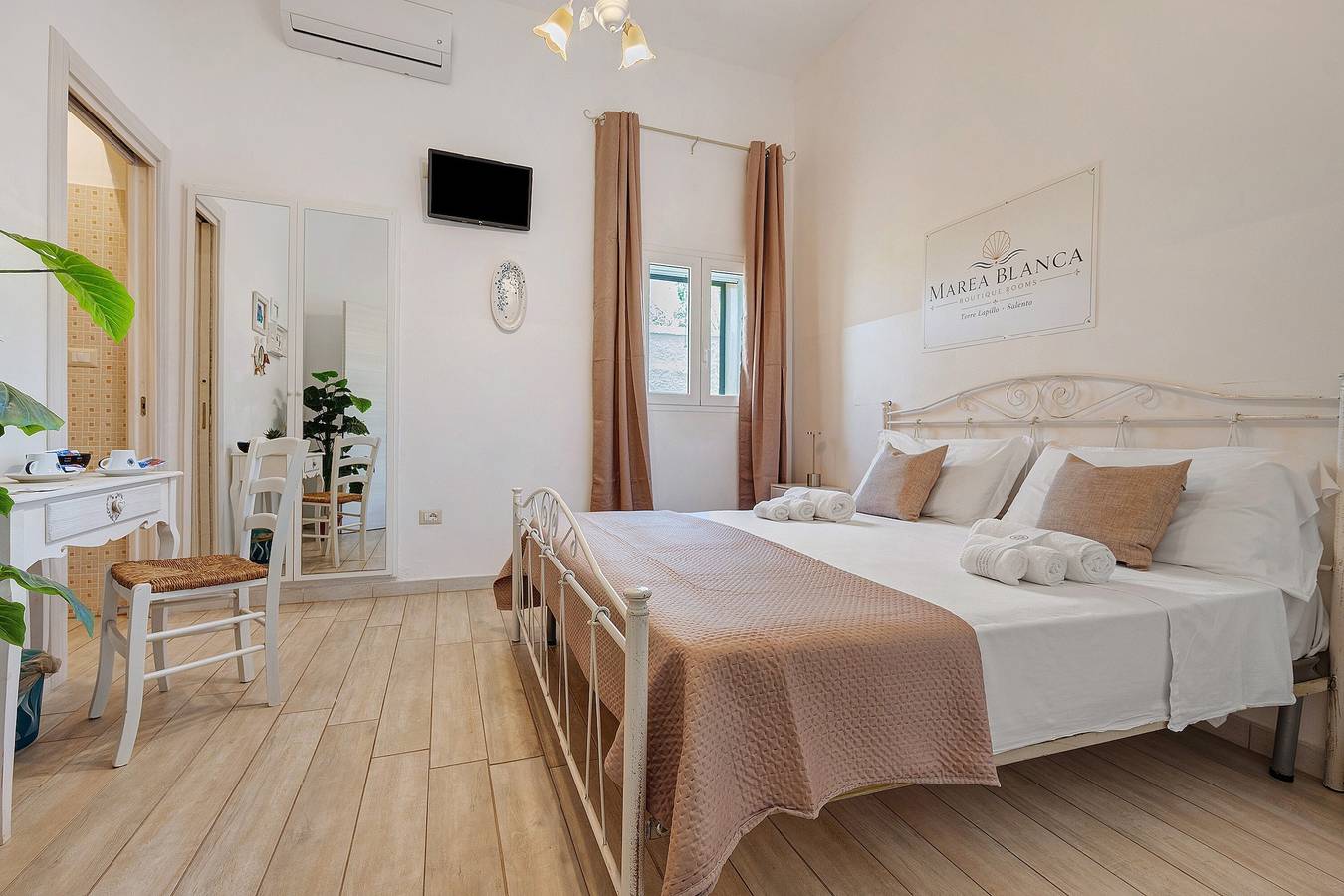 Bed and Breakfast for 2 personer med have in Porto Cesareo, Taranto-bugten