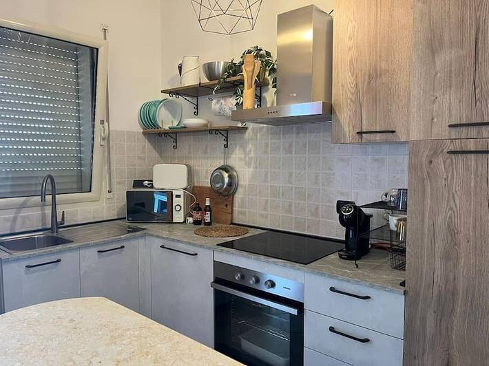 Gîte pour 4 personnes, avec balcon et vue à Loceri - 2