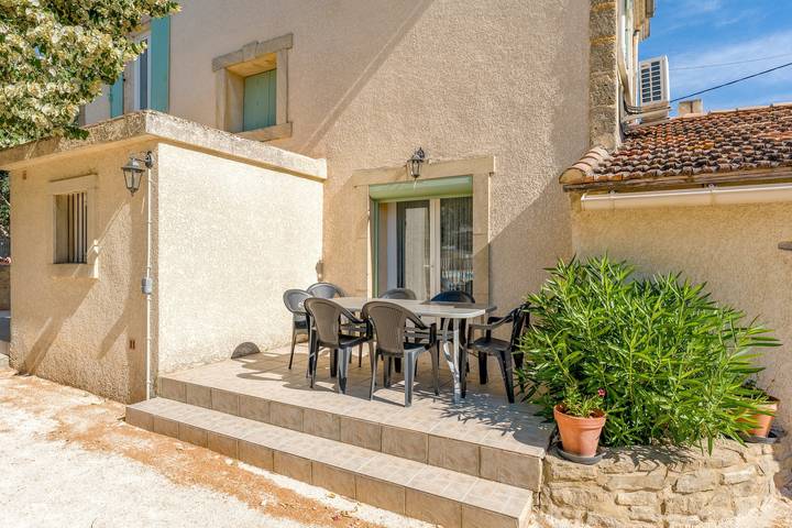 Villa pour 10 personnes, avec jardin, animaux acceptés dans le Gard