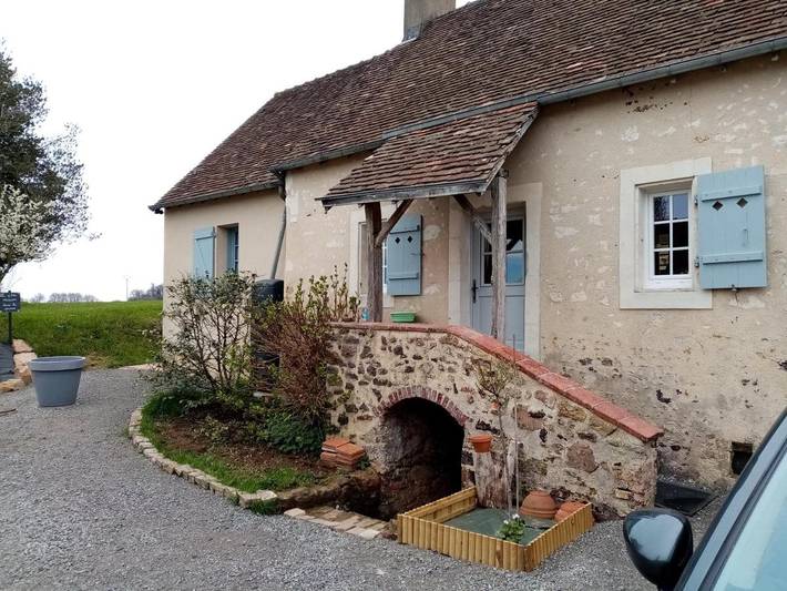 Location de vacances pour 2 personnes, avec vue ainsi que jardin et terrasse à Écommoy - 2