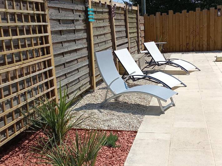 Chambre d’hôte pour 2 personnes, avec vue et terrasse ainsi que piscine et jardin dans la Sarthe - 2