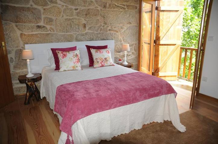 Location de vacances pour 3 personnes, avec jardin et piscine dans Ponte da Barca - 2