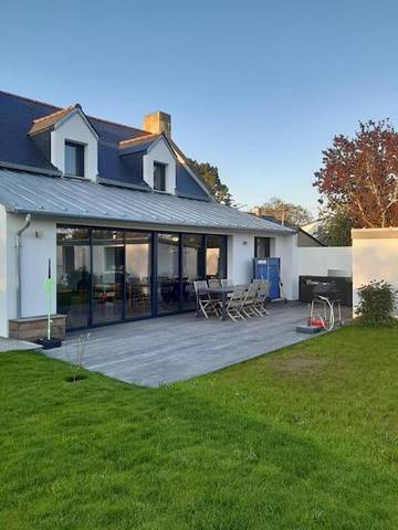 Location de vacances pour 8 personnes, avec jardin à Saint-Armel
