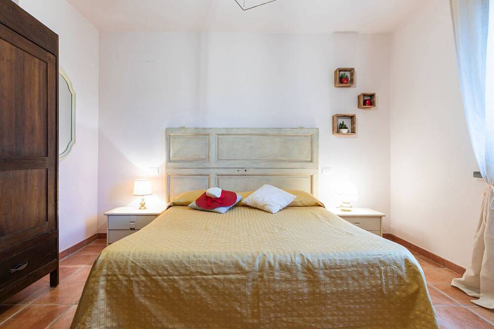 Melograno in Riparbella, Etruskische Küste