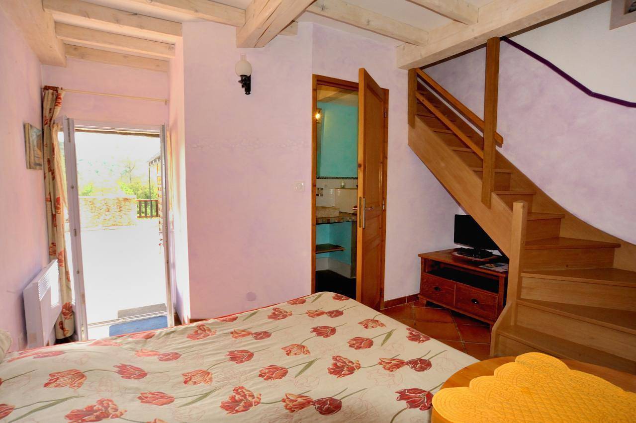 Appartement de vacances entier, Appartement dans maison de charme sur domaine in Signes, Région de Toulon