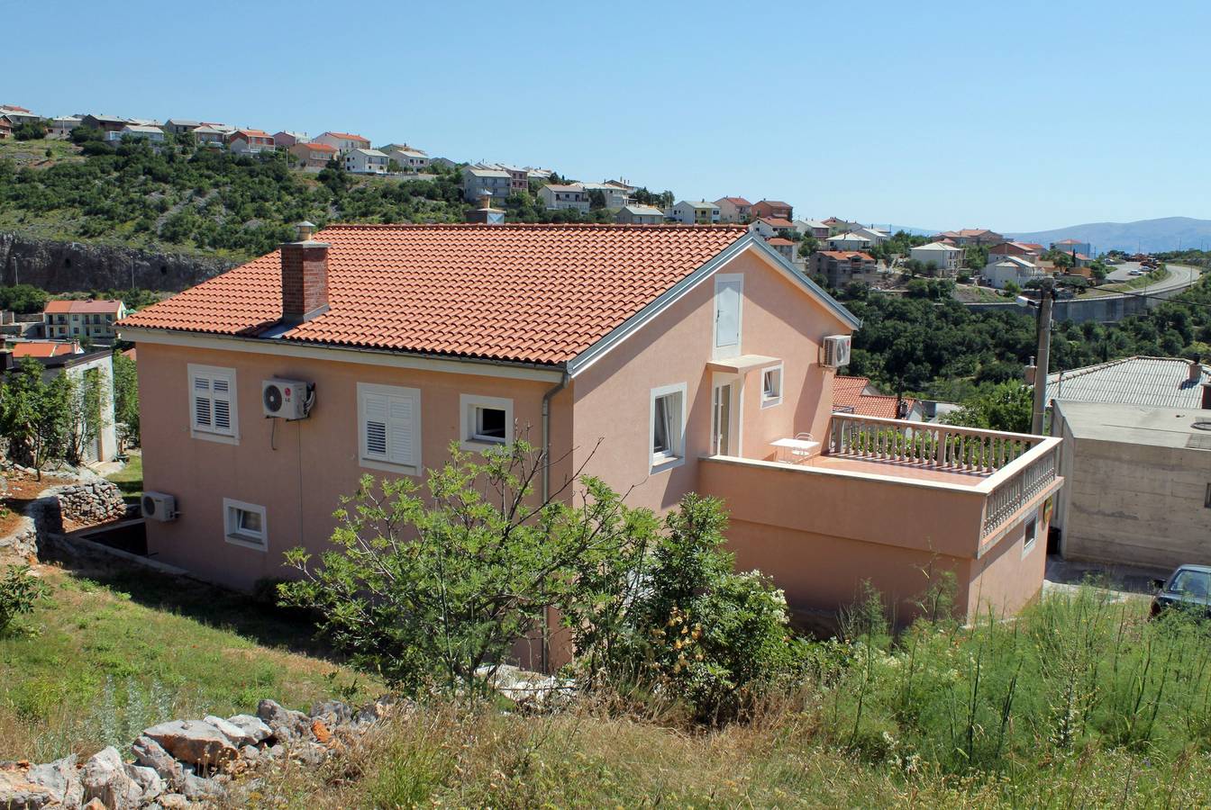 Pokój z balkonem i widokiem na morze Senj -a in Senj, Kvarner