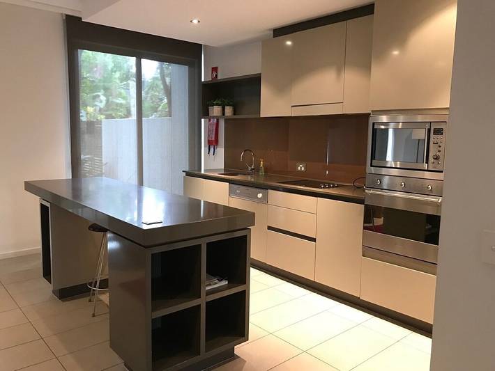 Villa for 6 people, with balcony and pool as well as garden in New South Wales