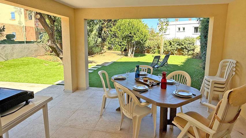 Location de vacances pour 5 personnes, avec jardin et terrasse dans Plage de la Nartelle - 2