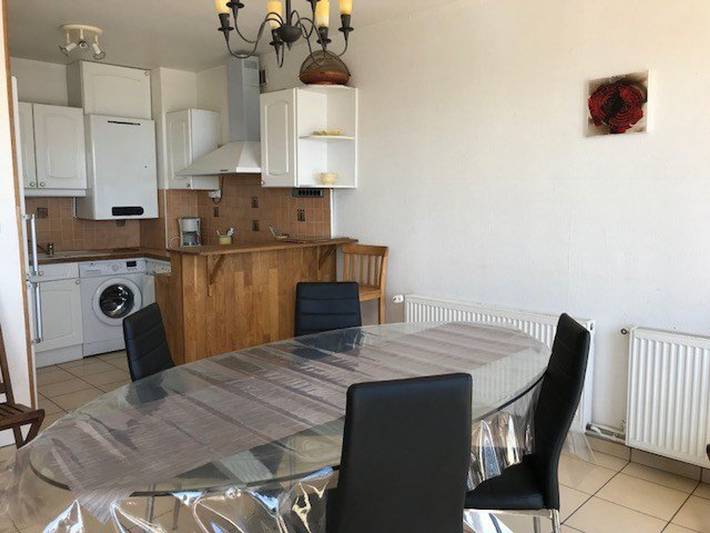 Gîte pour 6 personnes, avec terrasse dans Plage Lydia - 2