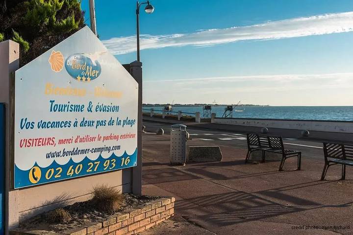 Camping für 2 Personen, mit Pool und Terrasse, mit Haustier in der Pays de la Loire - 3