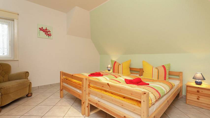 Casa de vacaciones para 12 personas, con jardín y terraza además de piscina y sauna, Se admiten mascotas - 1