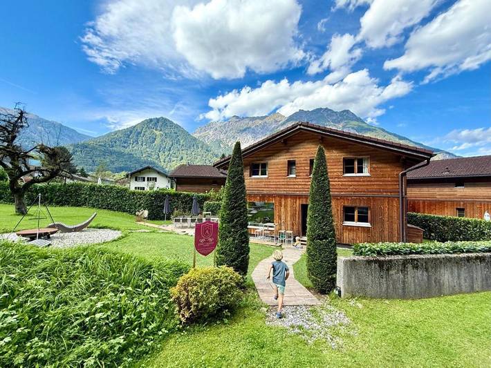 Ferienhaus für 12 Personen, mit Terrasse und Garten sowie Ausblick