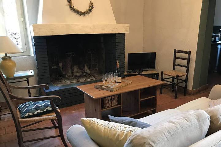 Château pour 7 personnes, avec jardin dans le Vaucluse - 3