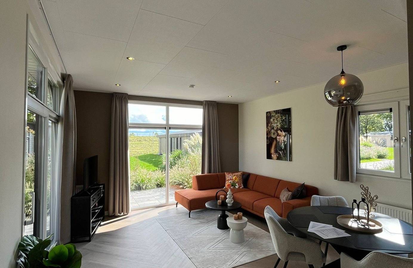 Maaspark De Lithse Ham — Lodge de Luxe in Noord-Brabant