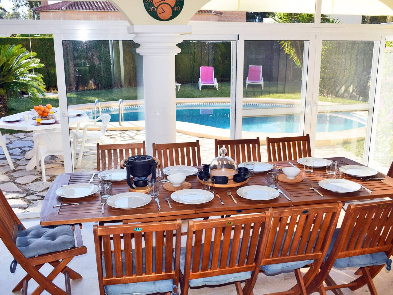 Luxus Chalet mit 5 Schlafzimmern, privatem Pool, nah am Golf und Strand in Oliva, Costa Blanca