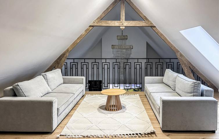 La Milesse 1km - Cozy Apartment with Pool & Parking in La Milesse, Sarthe