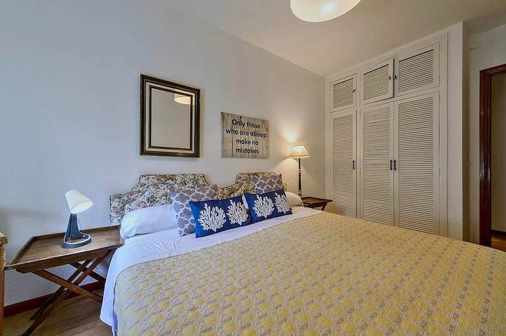 10 min to Airport · House with Garden & Parking in San Sebastián de los Reyes, Área Metropolitana de Madrid
