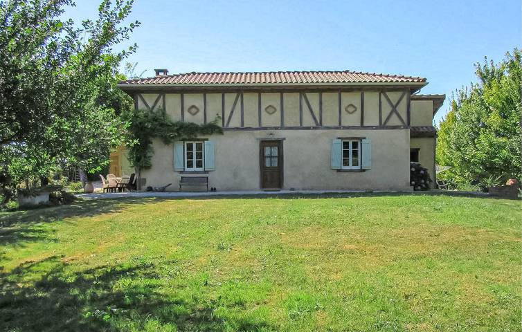 Reizende 2-Zimmer-Wohnung mit Pool und Garten in der Nähe von Betcave-Aguin in Simorre, Gers