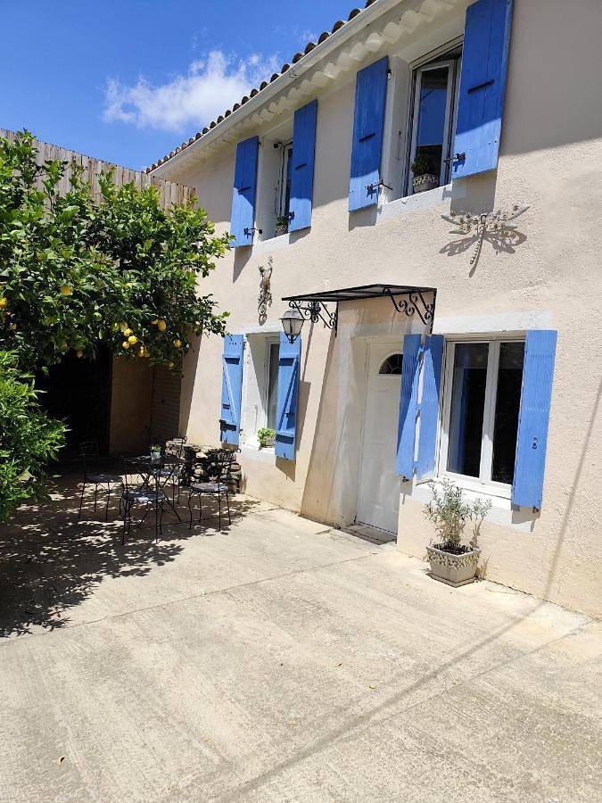 Gîte pour 2 personnes, avec terrasse à Marcorignan