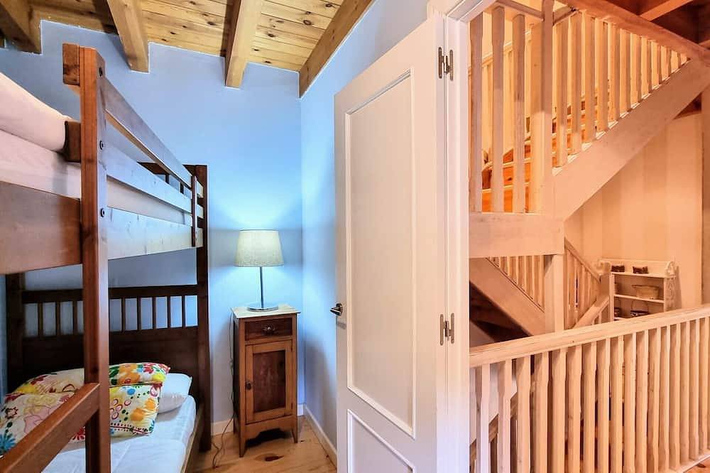 Casa vacacional  La Coruxa in Vidiago, Llanes
