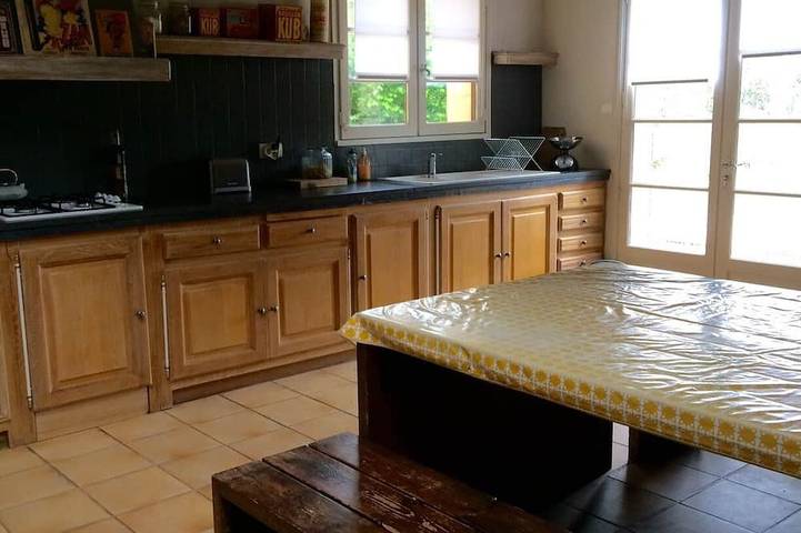 Maison de Campagne Avec Piscine sur Jardin Clos. Le Tout au Calme in Fumel, Quercy