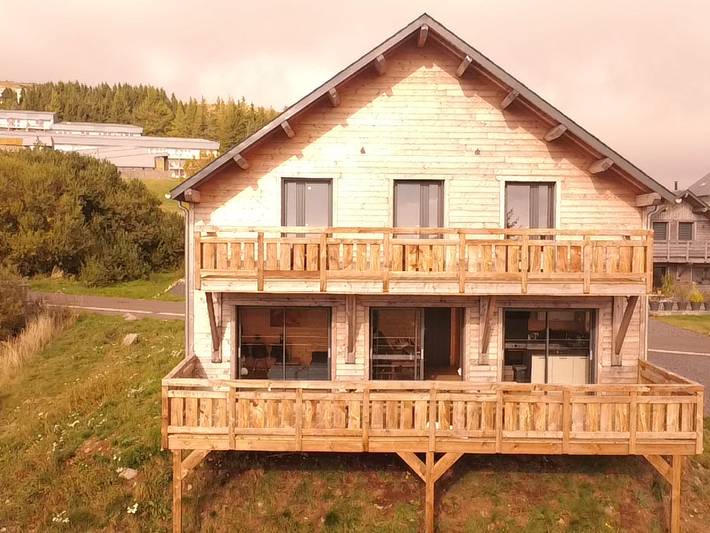 Gîte pour 14 personnes, avec balcon dans Super Besse - 3