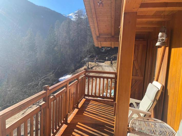 Gîte pour 6 personnes, avec jardin ainsi que terrasse et vue, animaux acceptés à Rabbi - 2