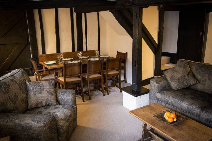 Holiday rental for 8 people, with balcony in Sussex