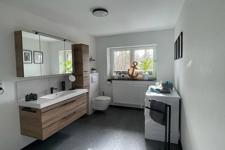 Ganze Wohnung, Moderne Ferienwohnung am Rande des Harzes, 5km von Wernigerode entfernt in Schmatzfeld, Nordharz