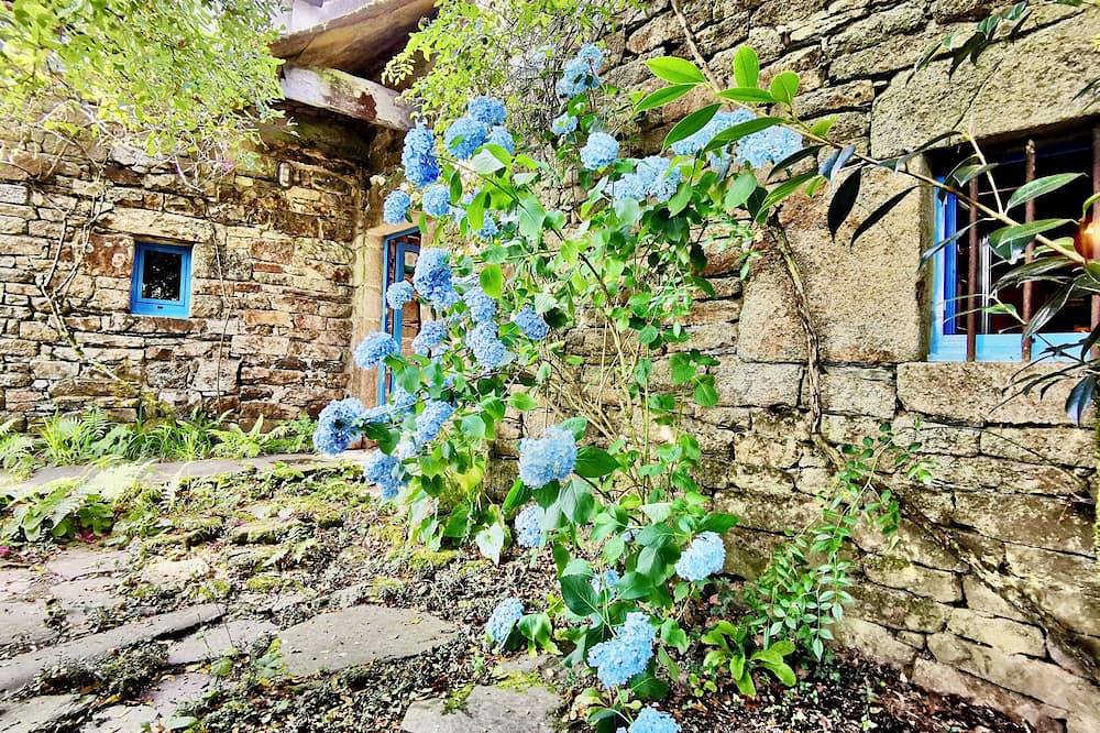Gite ⭐️⭐️⭐️. L 'authenticité au coeur des Monts d'Arrée - Finistère in Botmeur, Région de Châteaulin