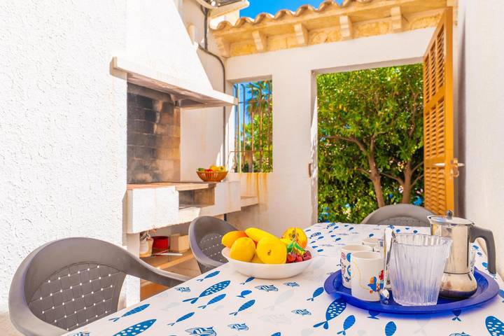 Casa Tola - Beautiful house with a terrace in Colònia de Sant Pere and free Wi-Fi in Playa de Colonia de Sant Pere (Artà), Artà