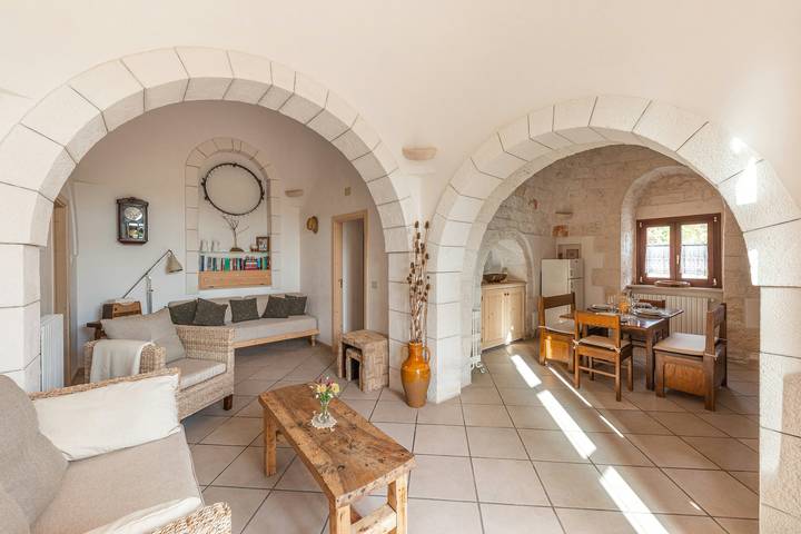 Appartamento intero, Trullo tradizionale con piscina in Ostuni, Salento