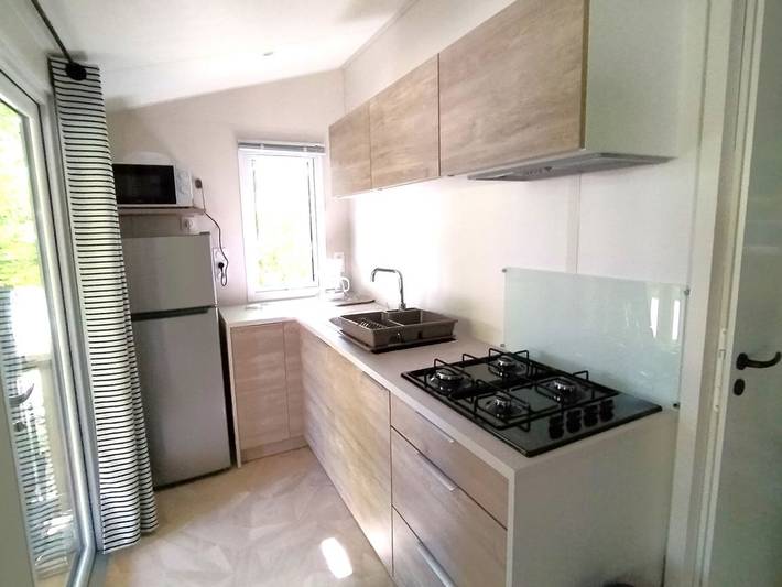 Camping pour 6 personnes, avec piscine dans Fontenay-le-Comte - 2