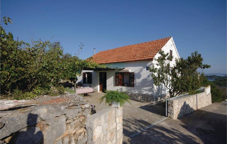 Charmante 2-Zimmer-Wohnung mit Terrasse, WLAN und Parkplatz in der Nähe der Küste von Sali in Sali, Dugi Otok