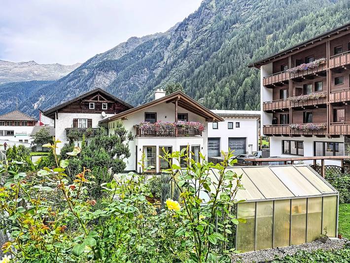 Ferienhaus für 10 Personen, mit Balkon und Terrasse sowie Garten in Kaunertal - 4