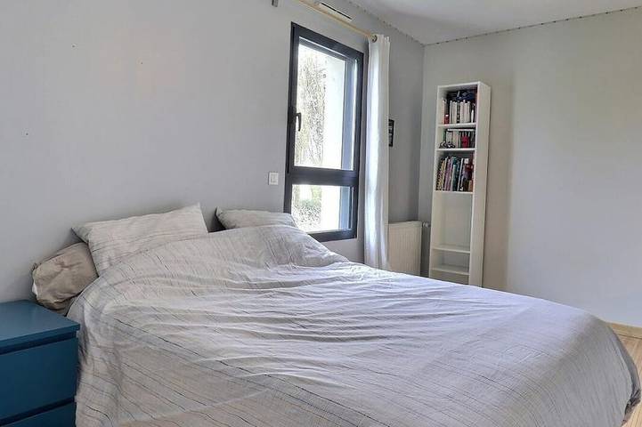 Location de vacances pour 10 personnes, avec terrasse ainsi que jacuzzi et jardin à Thorigné-Fouillard - 4