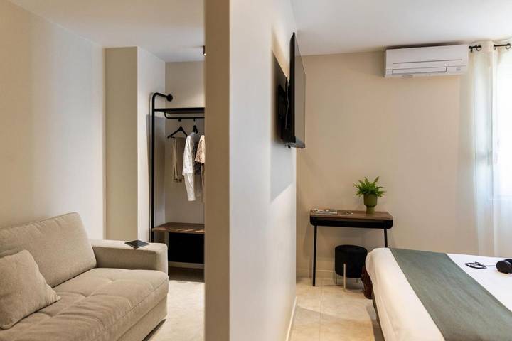 Hôtel pour 3 personnes, avec terrasse, animaux acceptés