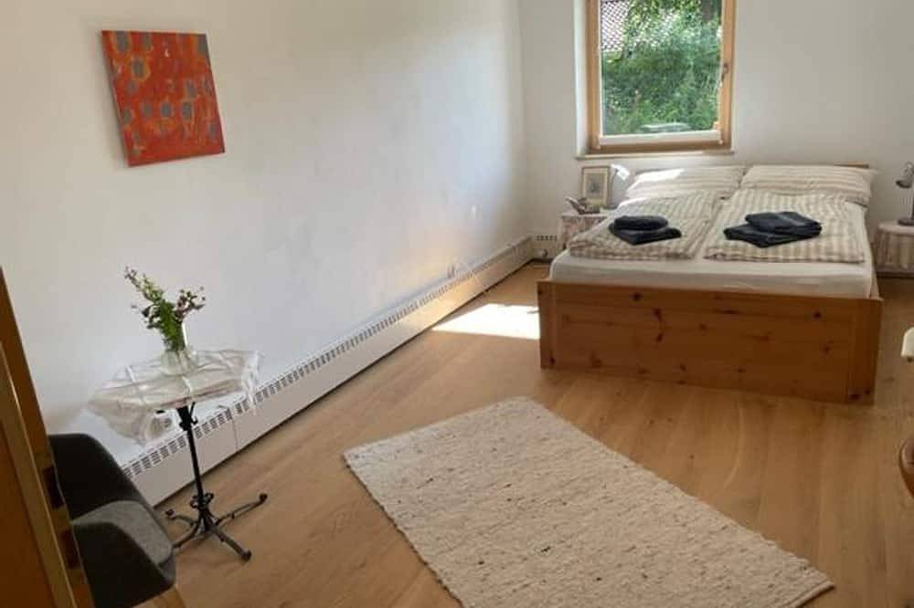 Ganze Wohnung, Radler-und Wanderer-Ferienwohnung - Appartment, 2 Schlafzimmer in Bad Bayersoien, Bayerische Alpen