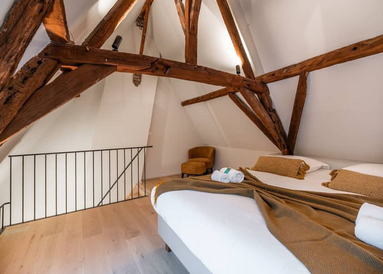 Apartamento entero, Casiola - City-view loft with wooden beams and mezzanine in Gante, Provincia de Flandes Oriental