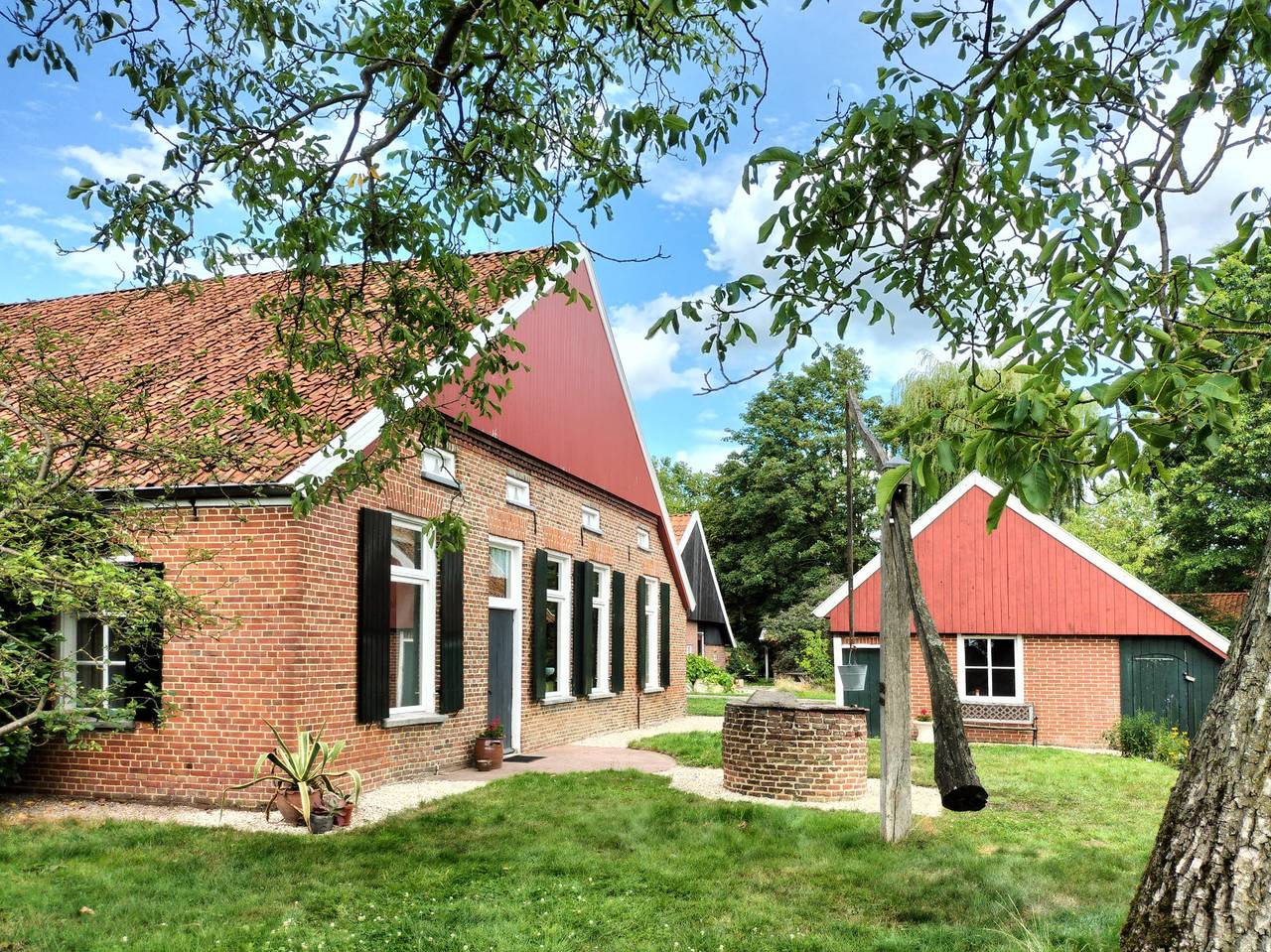 Charaktervolle 7-Personen-Vorderhaus in einem denkmalgeschützten Bauernhof mit großem Gart in Achterhoek