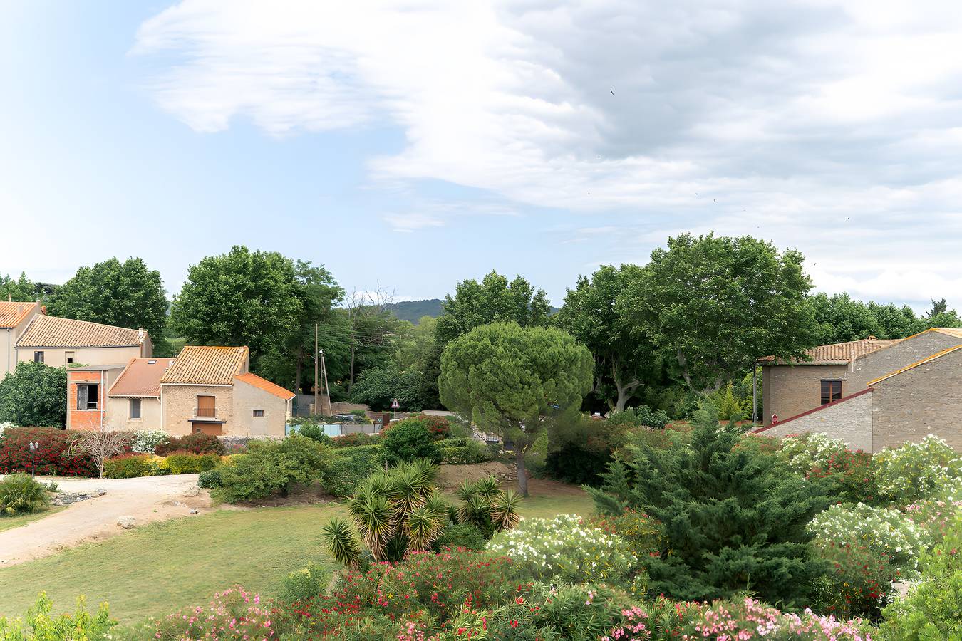 Vakantiehuis 'Le Parcours Cathare' met Uitzicht op de Bergen, Wi-Fi en Airconditioning in Olonzac, Canal du Midi